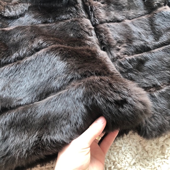 Winter Fashion Natural Fur Coat - Picture 6 of 10